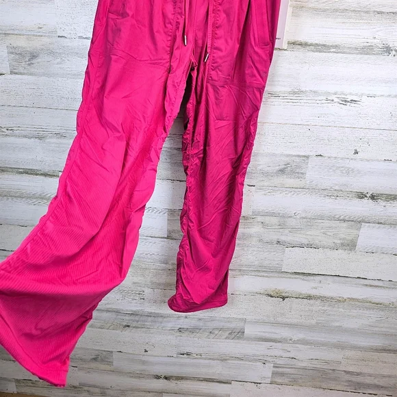 Lululemon Dance Studio Mid-Rise Pants Sonic Pink Size 10 Activewear Balletcore - Picture 6 of 16